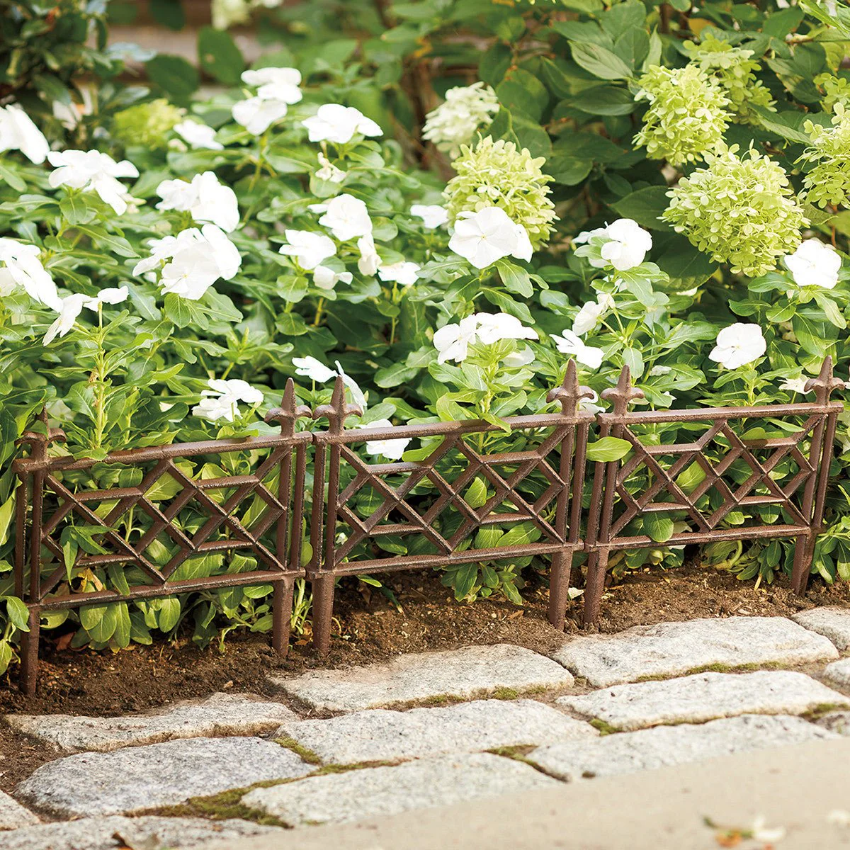 Monticello Chippendale Cast Iron Garden Fence - Image 3