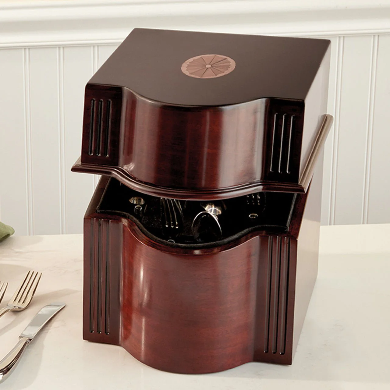 Monticello Mahogany Flatware Chest - Image 3
